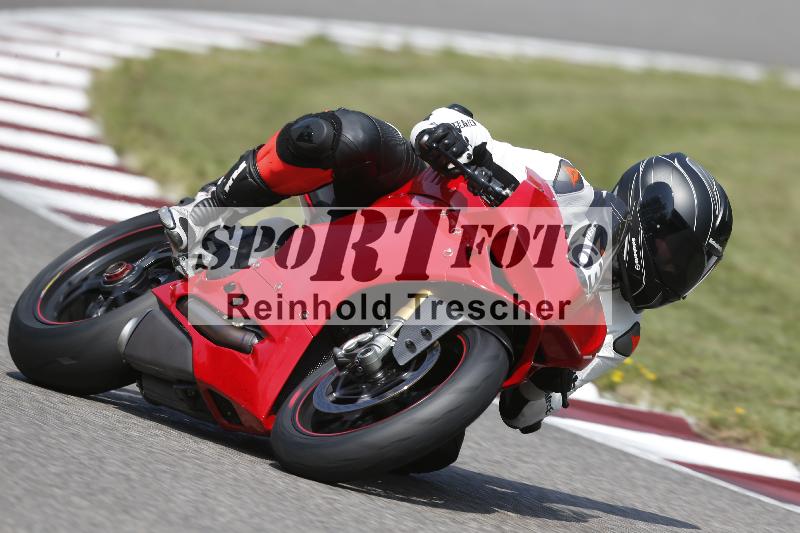 /49 26.08.2025 Cornu Master School ADR/rot-rouge/63